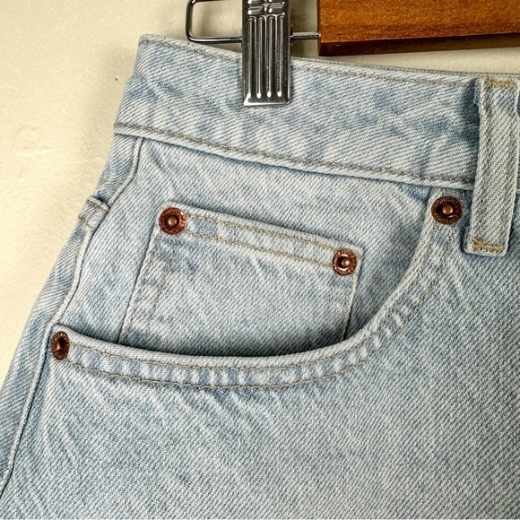 TOPSHOP Denim Shorts A-Line Mom Shorts Bleach Wash - Picture 9 of 17